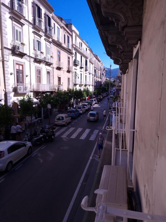 Il Balconcino Di Mary Acomodação com café da manhã Sorrento Exterior foto