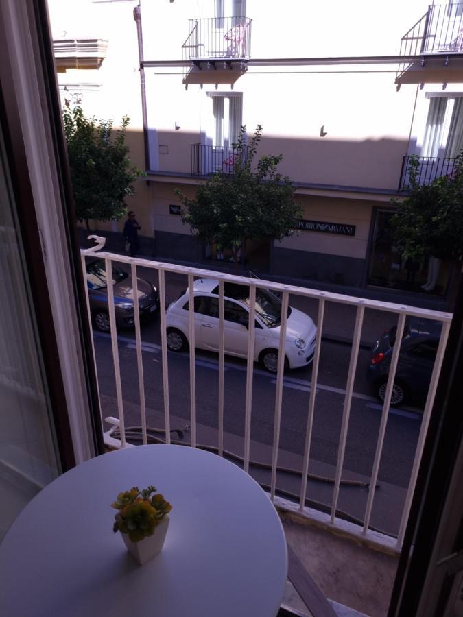 Il Balconcino Di Mary Acomodação com café da manhã Sorrento Exterior foto
